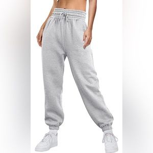 Grey high waisted sweatpants